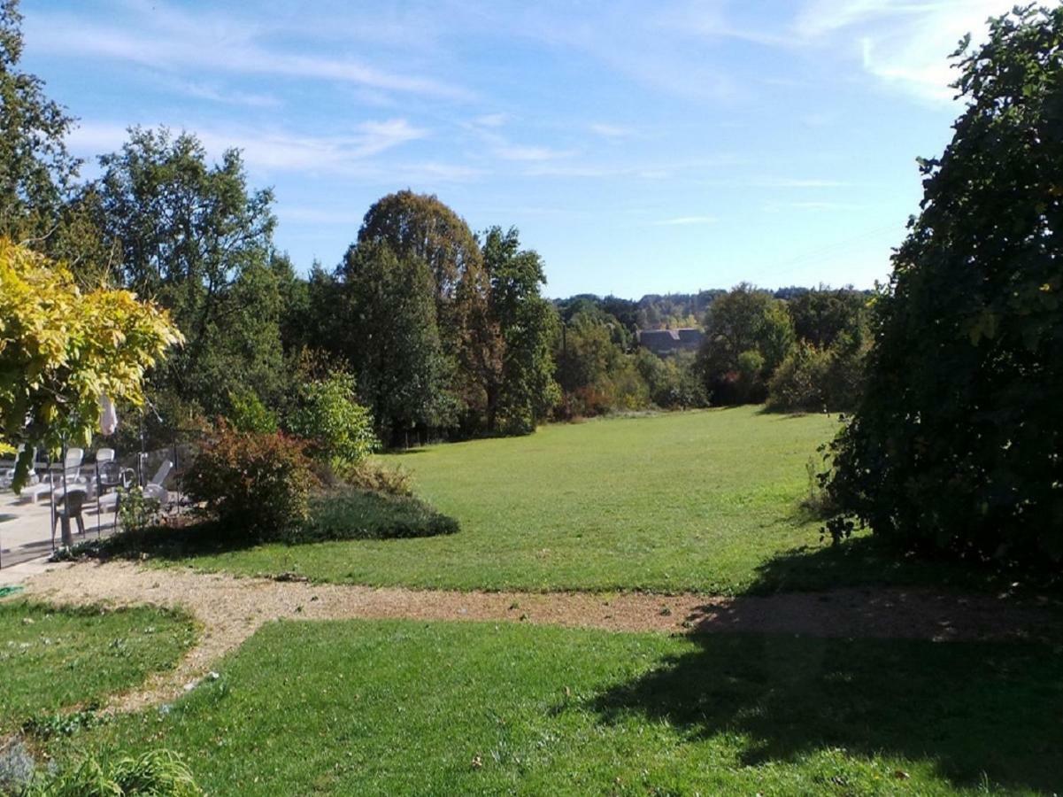 Les Coustilles Saint-Alvere Exterior photo